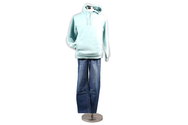 Ikonični moški duo: Hoodie in jeans